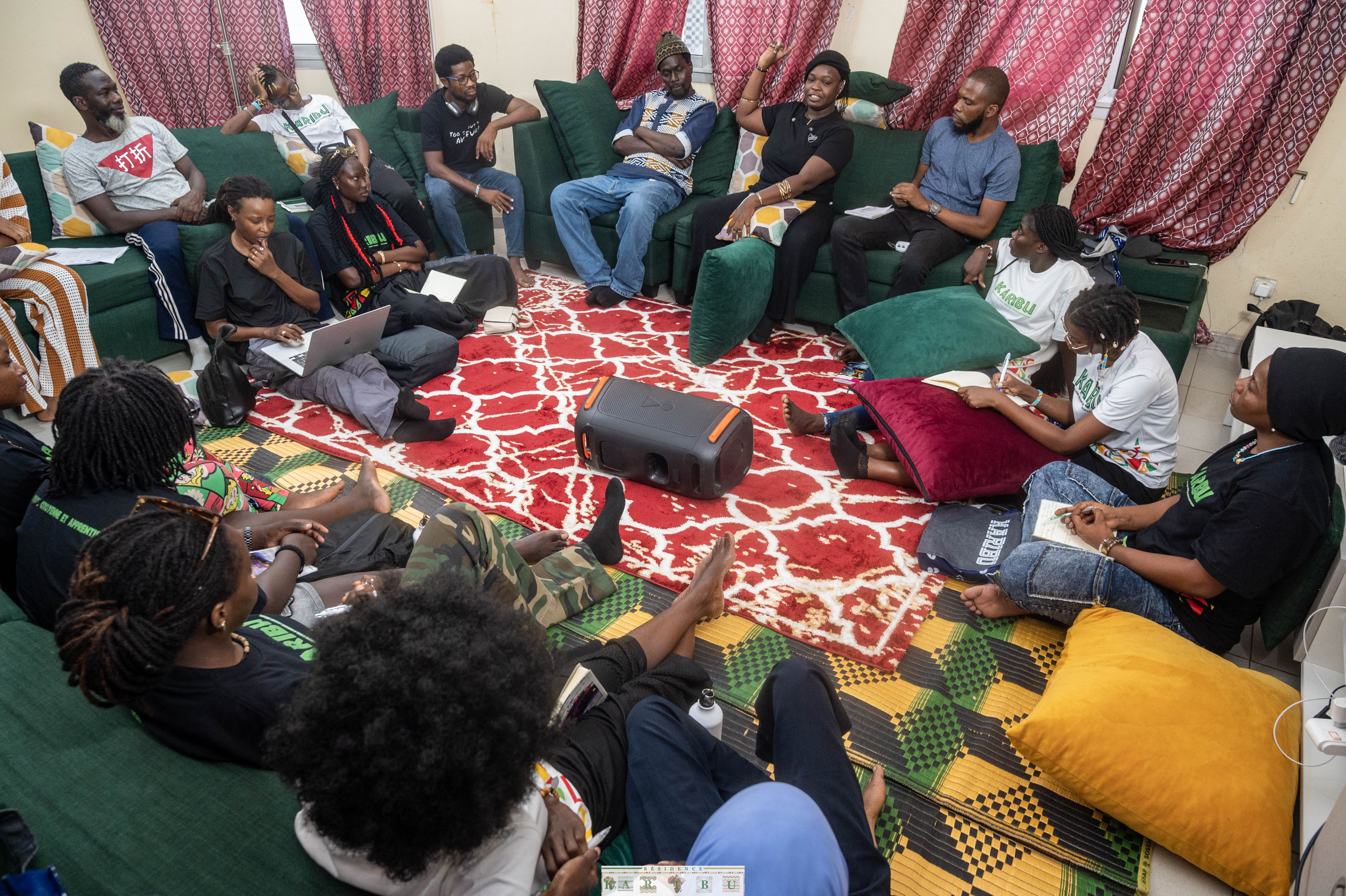 Groupe de discussion Karibu